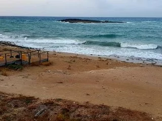 ☀️ Buongiorno da Torre San Giovanni! Il 14 ottobre 2025 ci regala cielo sereno, temperature tra 13°C e 20°C e brezza leggera: l’ideale per una passeggiata sul mare. Un tuffo nella storia: oggi, nel 1947, Chuck Yeager superava la barriera del suono! Segui @Ozanews per storie, meteo e scatti esclusivi di Rosina Preite! #Ugento #TorreSanGiovanni #Meteo #Storia #Salento #Ozanews
https://ozanews.it/