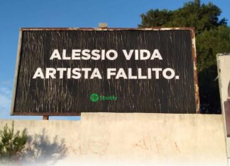 Lo strano cartellone apparso a Ugento: ma chi è Alessio Vida?