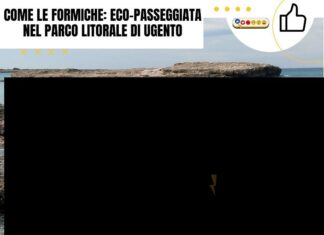 “Come le formiche”: eco-passeggiata nel Parco Litorale di Ugento Eco-Passeggiata nel Parco Litorale di Ugento. Man holding #CamminaNatura banner by the sea. Tourism in Ugento.