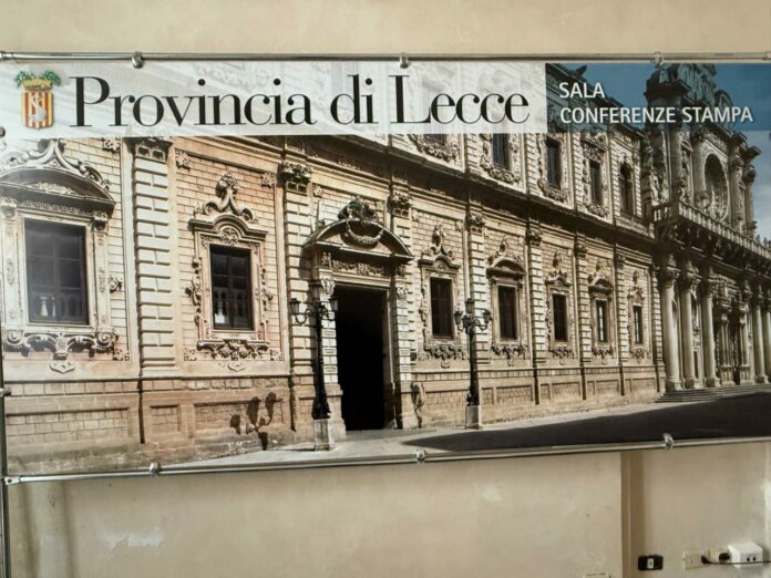 Laboratori artistici itineranti, spettacoli pubblici e mostra finale: da ottobre a dicembre le “Radici Vive” del Teatro delle Quinte