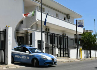 Casarano: Spaccio in casa, arrestato Casarano: Spaccio in casa, arrestato