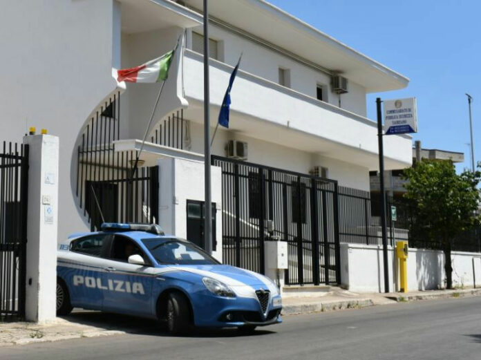 Casarano: Spaccio in casa, arrestato
