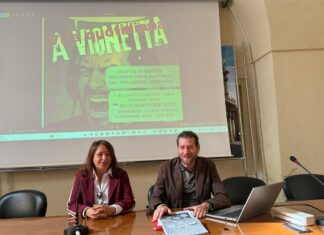 Lecce, 600 vignette AI in mostra al Palmieri “Vita quotidiana a vignetta”: all’ex Convitto Palmieri a Lecce la mostra interattiva realizzata col supporto dell’IA