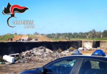 Discarica abusiva scoperta tra Galatone e Seclì Discarica abusiva scoperta tra Galatone e Seclì