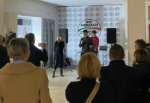 Francesca Ozza incontra i giovani elettori a Ugento Ozza incontra giovani elettori a Ugento