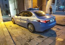 Sorpreso con tesserino della Polizia contraffatto: denunciato un uomo a Taviano Volante della Polizia di Stato a Lecce