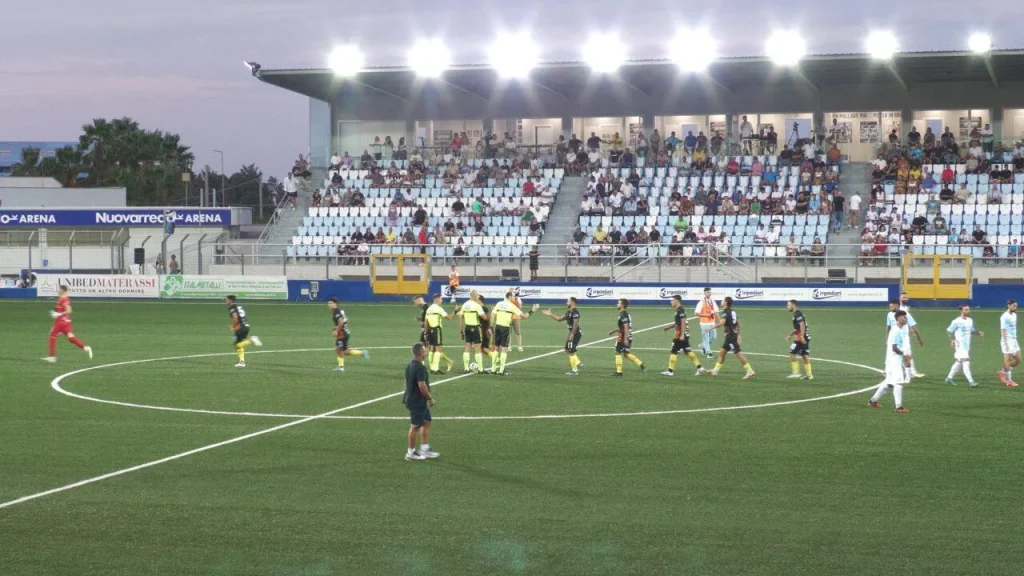 Immagine 1: Ugento esce a testa alta nel suo debutto in Coppa Italia Serie D - Ugento