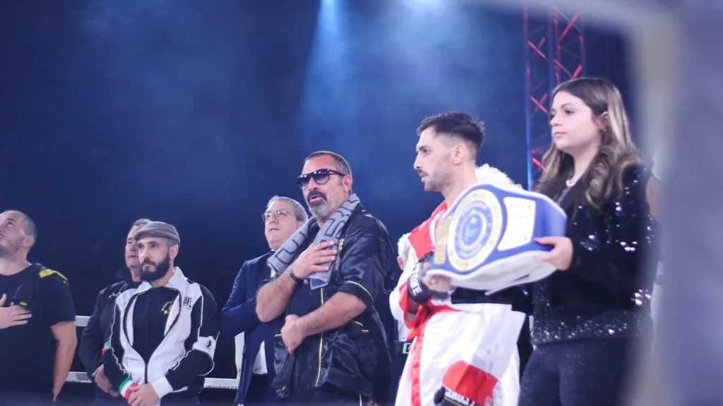 Giuseppe Carafa è campione italiano dei pesi leggeri di pugilato