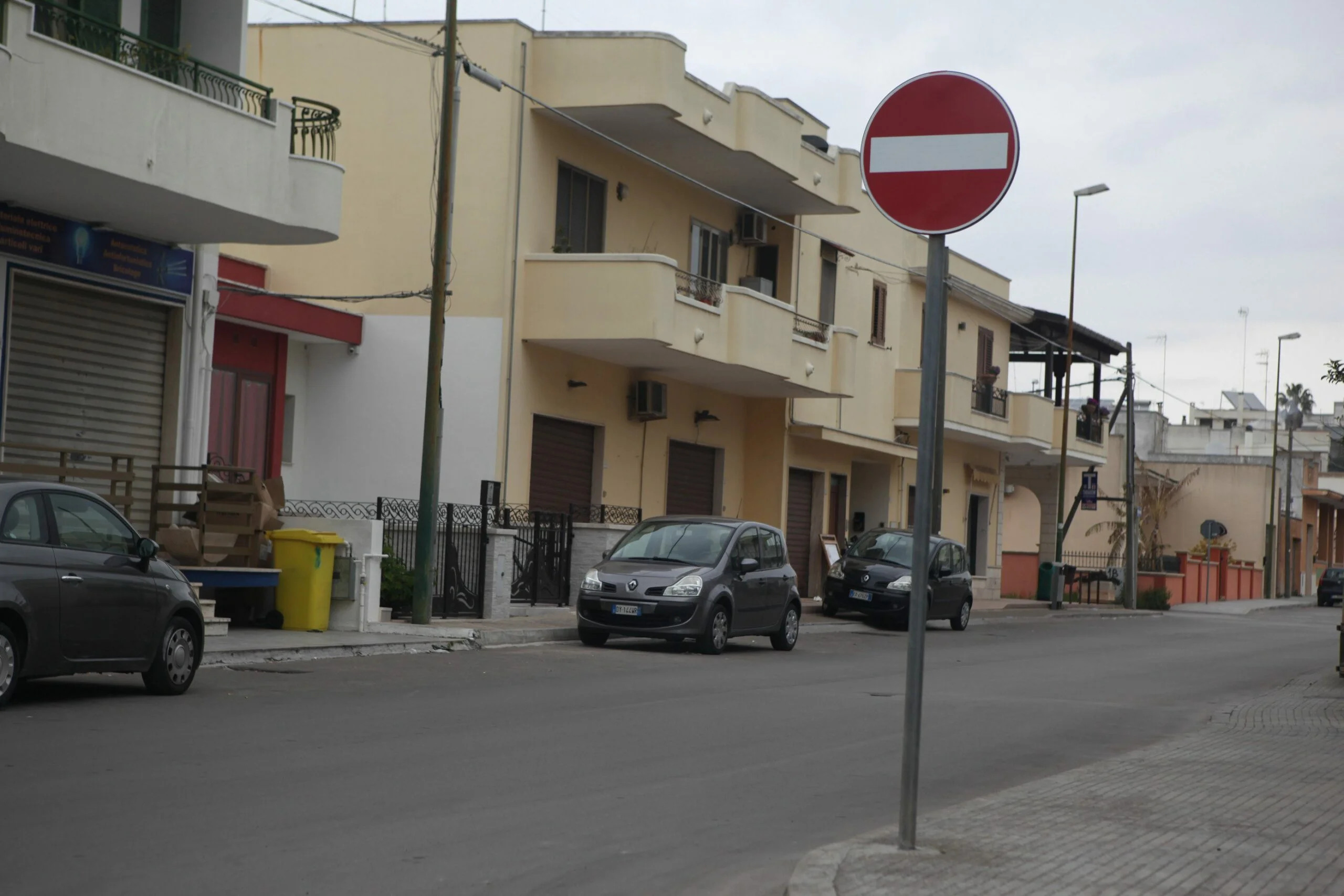 Piazza Italia diventa un&rsquo;enorme rotatoria quadrata
