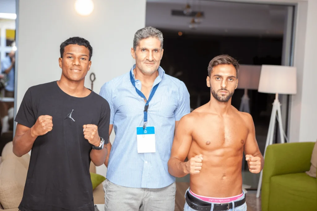 Immagine 8: Giuseppe Carafa vince ancora: a Tricase 6 riprese a gran ritmo - Tricase
