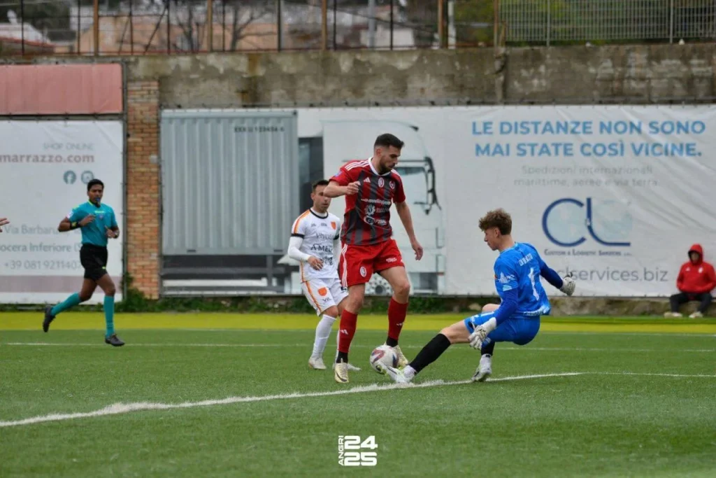 Immagine 5: Ugento Calcio: vittoria cruciale in trasferta 2-1 - Ugento