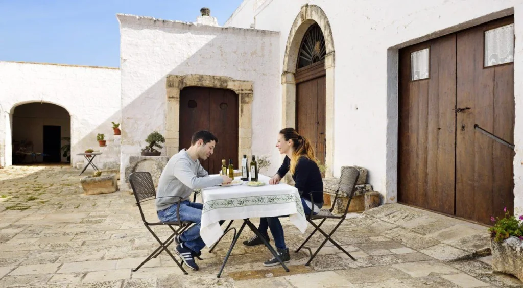 Immagine 4: OLEOTURISMO, UNA NUOVA OPPORTUNITÀ PER CONOSCERE E DEGUSTARE LA PUGLIA - Puglia