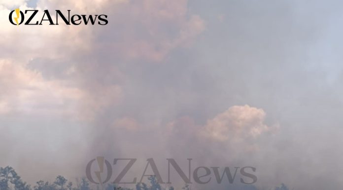 Ugento, incendio sulla SS274: traffico bloccato e visibilità azzerata