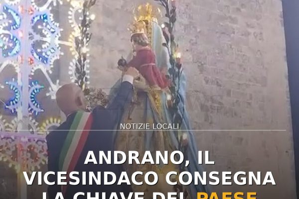 Andrano, il Vicesindaco consegna la chiave del paese alla Vergine