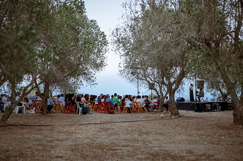 Dettaglio 2: Castro, Ultimi Fuochi Festival saluta l'estate con due serate gratuite