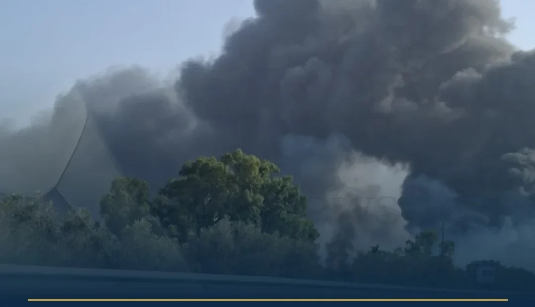 Anteprima di: Lequile, vasto incendio: fumi da plastica, raccomandazioni alla popolazione