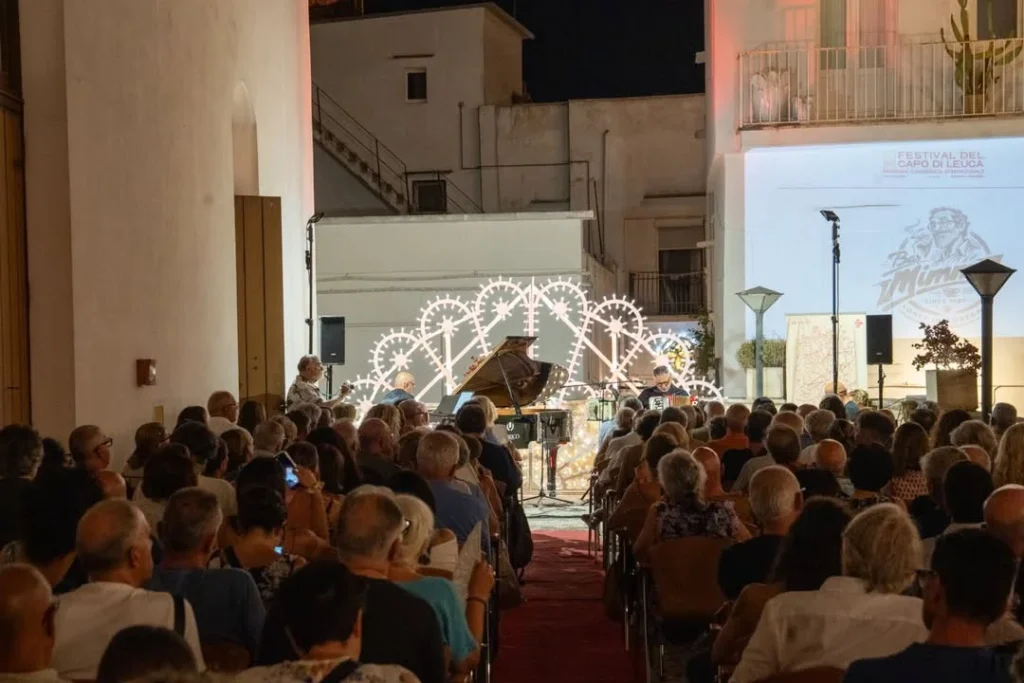 Dettaglio 7: Matino, successo per il concerto "Tanguedia" al Palazzo Marchesale
