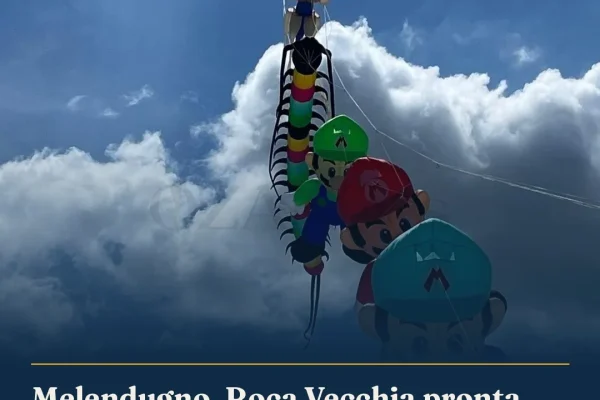 Melendugno, Roca Vecchia pronta per i “Giganti in volo”: Festival Internazionale Aquiloni