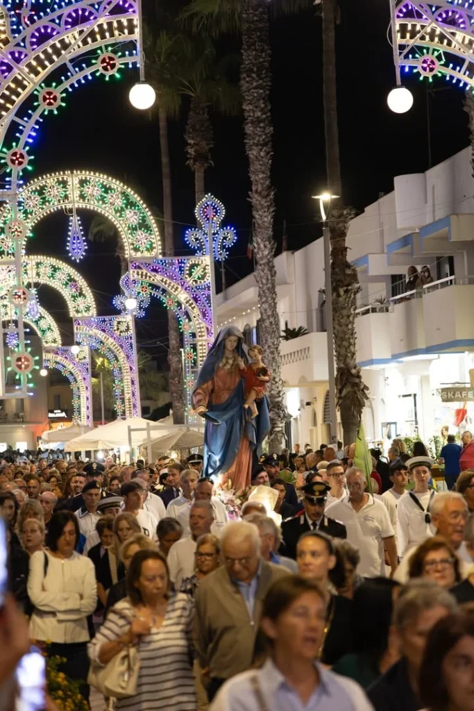 Dettaglio 6: Otranto, la Festa della Madonna dell'Altomare: tradizione e devozione sul mare