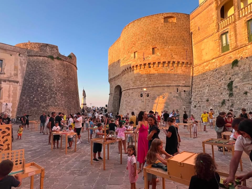 Dettaglio 2: Otranto, successo per "La Notte dei Bambini": gioco e sorrisi per le famiglie