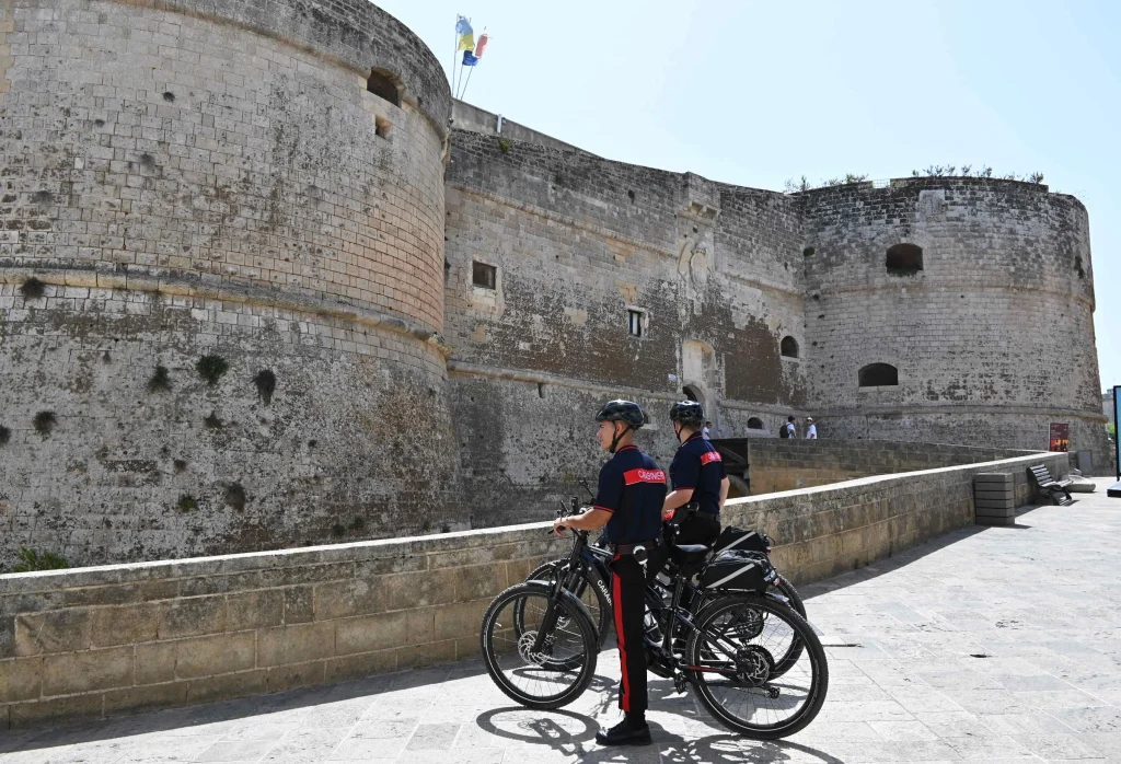 Dettaglio 1: Salento, Carabinieri intensificano controlli estivi: arresti e sanzioni nel Magliese