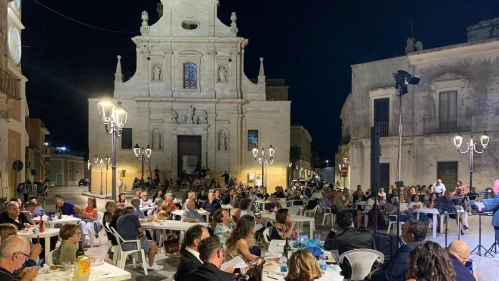 Dettaglio 3: Salice Salentino, 'VERSO &ndash; Salice Music and Wine' celebra 50 anni DOC con Finardi