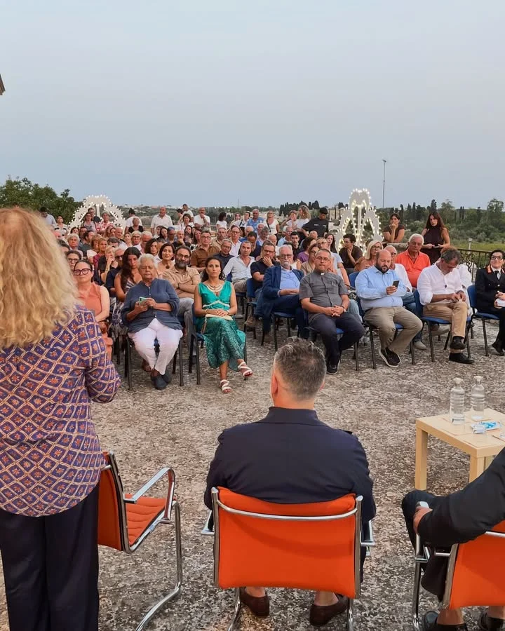 Foto: Salve, al via INTRECCI 2026: esposta la Venere Spaziale di Dal&iacute;