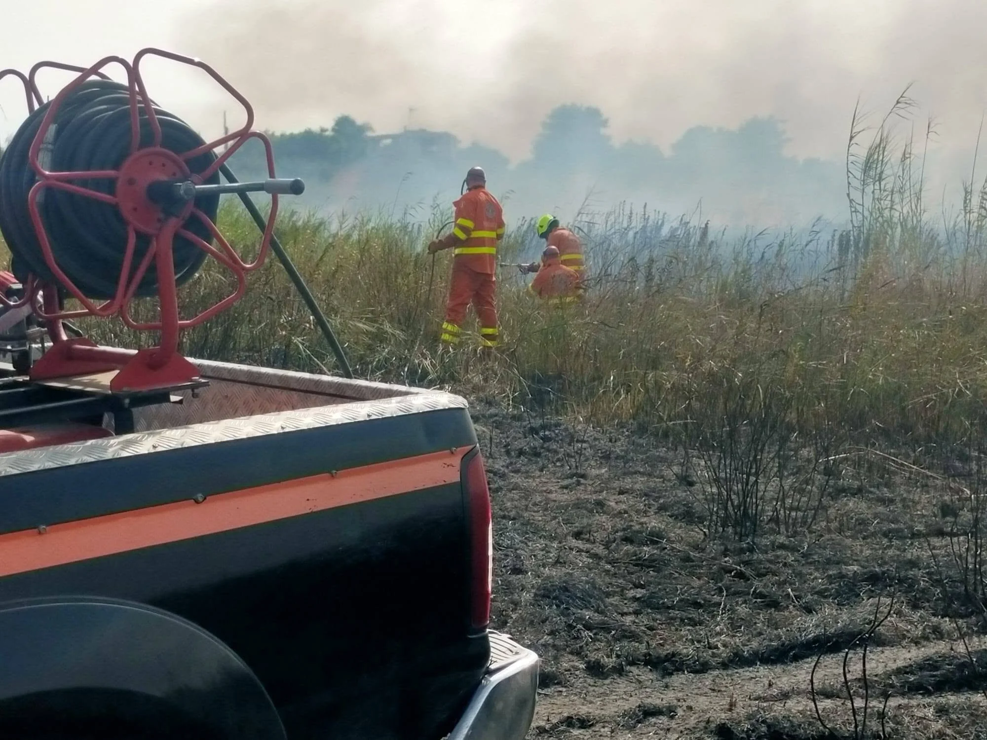 Foto: Ugento, incendio in zona Fontanelle: le immagini della protezione civile