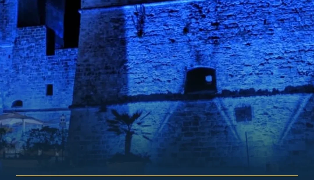 Anteprima di: Castro, Castello Aragonese si illumina di blu per la fibrosi cistica