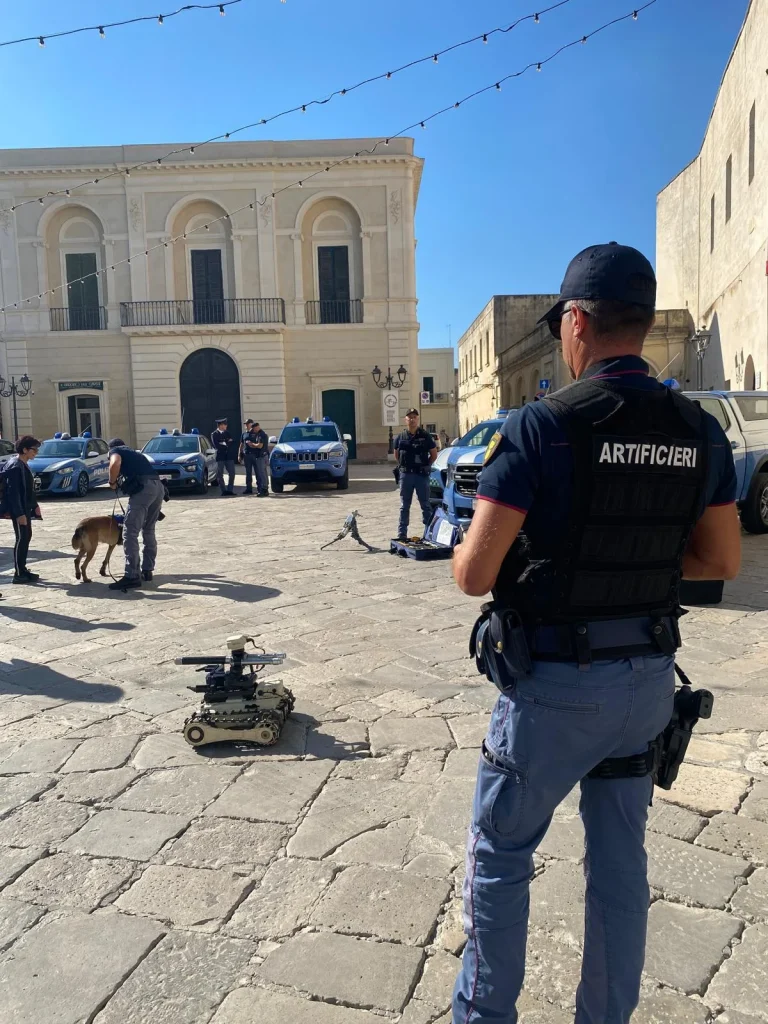 Dettaglio 6: Copertino, Polizia di Stato celebra Patrono: scuole e legalità al centro