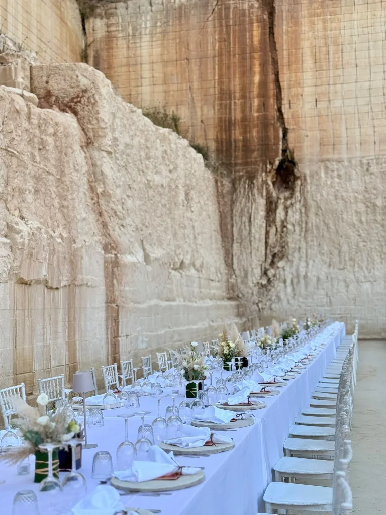 Dettaglio 3: Cursi, appello alla Regione: cave di pietra polo turistico