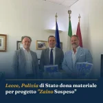 Anteprima di: Lecce, Polizia di Stato dona materiale per progetto "Zaino Sospeso"