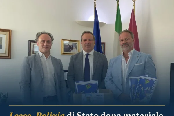 Lecce, Polizia di Stato dona materiale per progetto “Zaino Sospeso”
