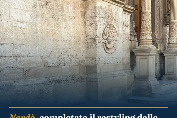 Nardò, completato il restyling delle panchine in centro storico e marine