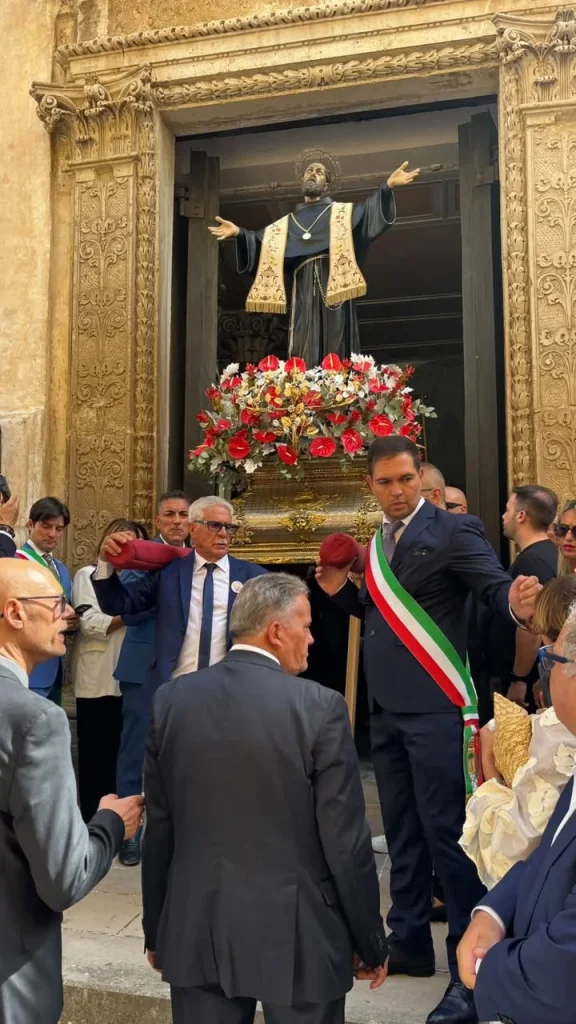 Dettaglio 3: Poggiardo, partecipazione ufficiale alla festa di San Giuseppe a Copertino