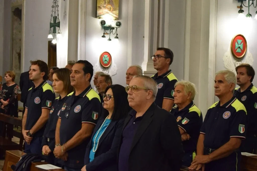 Dettaglio 4: Taviano celebra San Pio: pellegrinaggio e fiaccolata uniscono la comunità