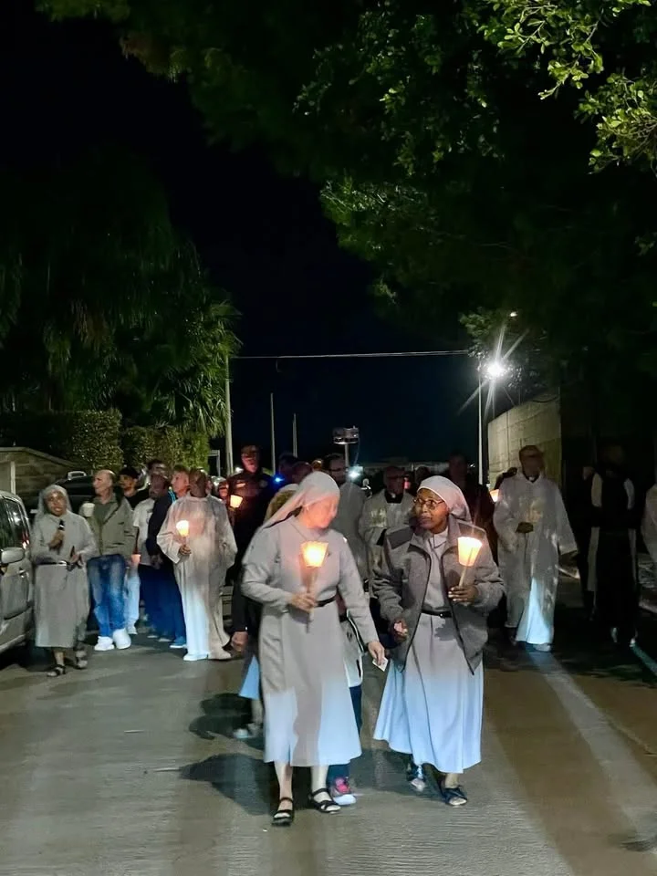Dettaglio 9: Taviano celebra San Pio: pellegrinaggio e fiaccolata uniscono la comunità