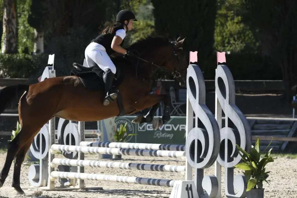 Dettaglio 8: Taviano, Ludovica Manni premiata per successi nell'equitazione ai Campionati Sud Italia