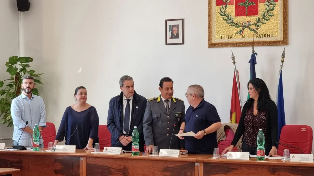 Dettaglio 5: Taviano, riconoscimento a Sandro Noira per oltre vent'anni di servizio alla comunit&agrave;