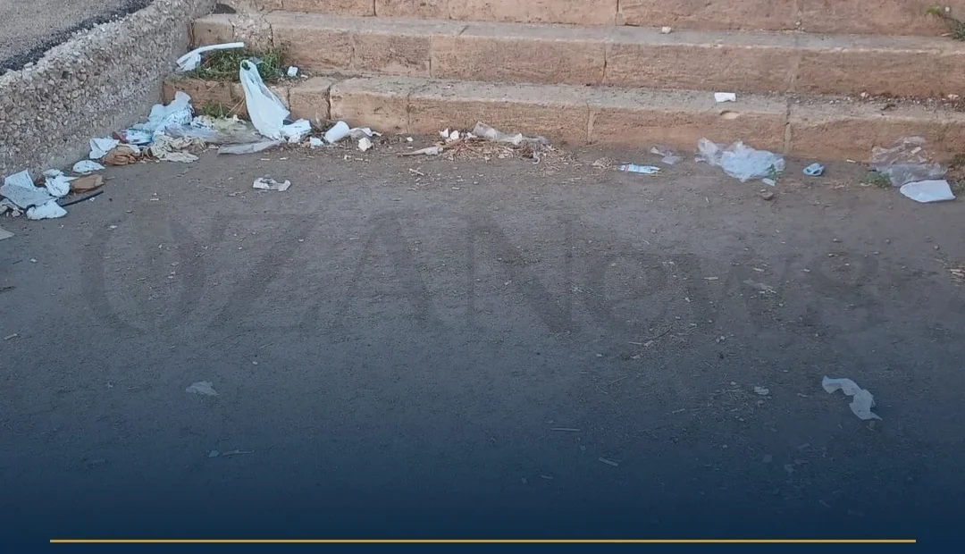 Anteprima di: Torre San Giovanni, mercato settimanale: dopo le bancarelle, ancora rifiuti in strada