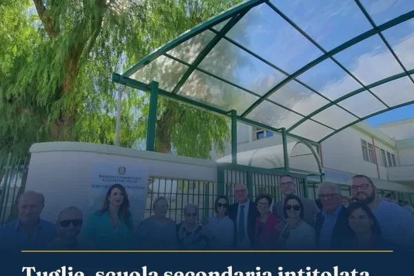 Tuglie, scuola secondaria intitolata al professor Luigi Scorrano