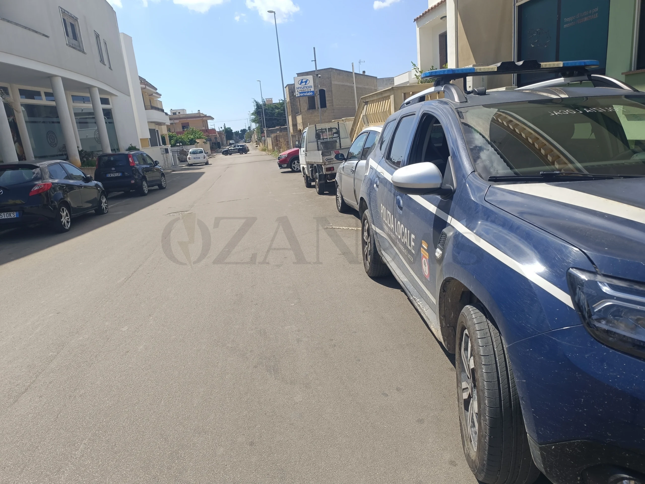 Foto: Ugento, via San Domenico chiusa per auto che perde gas: intervento in corso