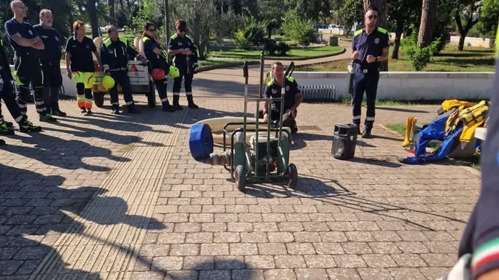 Anteprima di: Aradeo, esercitazione di Protezione Civile con PC Taurisano