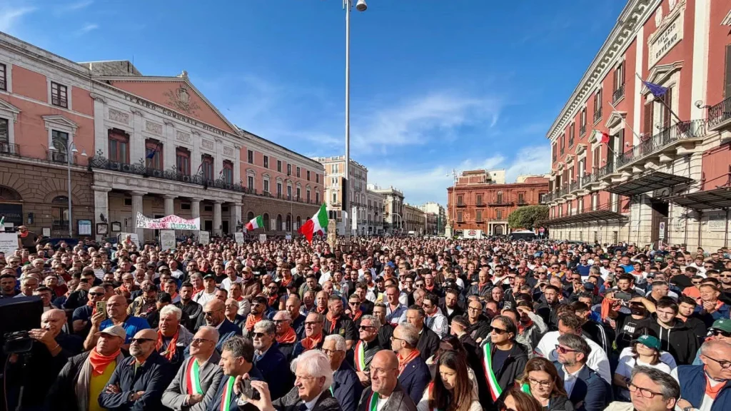 Bari, migliaia di olivicoltori in piazza: chiesto lo stato di crisi del settore