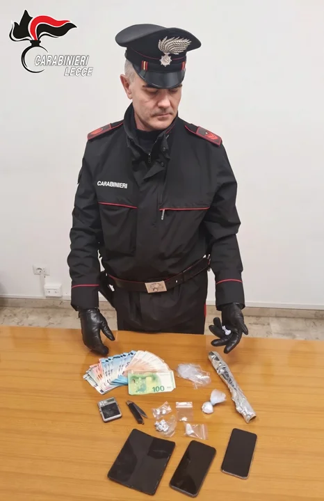 Dettaglio 1: Basso Salento, Carabinieri: tre arresti per spaccio a Specchia e Vignacastrisi