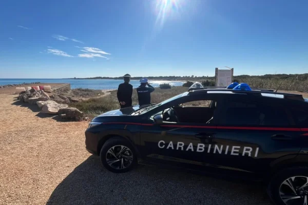 Brindisino, moto da cross tra le dune di Torre Guaceto: fermati due uomini