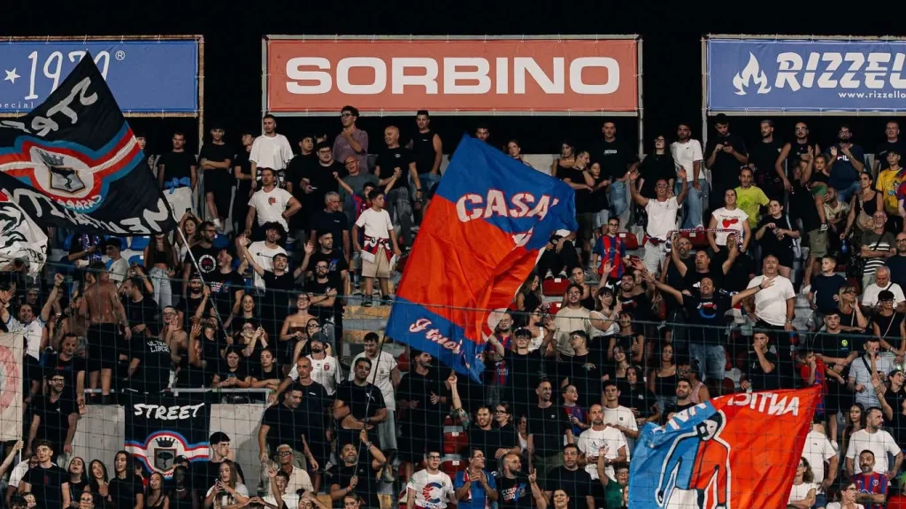 Anteprima di: Casarano, divieto di vendita biglietti ai residenti di Salerno per la gara con la Salernitana