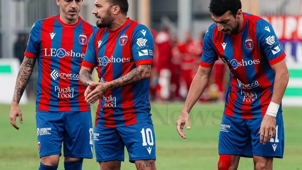 Anteprima di: Casarano, un punto che non basta: al Capozza finisce 0-0 con la Salernitana. La ferita di Sorrento è ancora aperta
