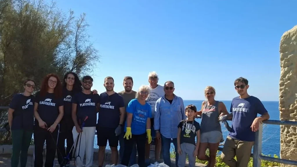 Anteprima di: Castrignano del Capo, pulizia ambientale a Punta Ristola con Plastic Free
