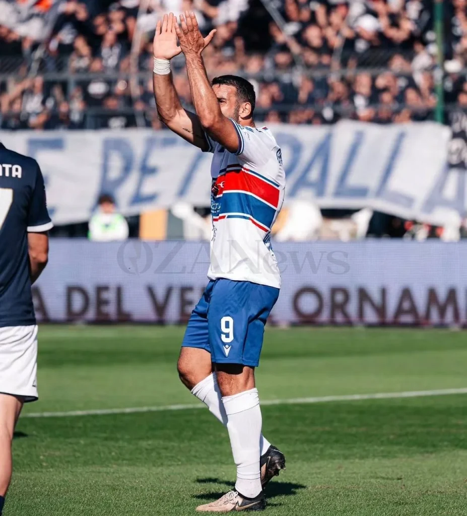 Dettaglio 1: Crollo Casarano, notte fonda a Cava: la Cavese vince 5-2. &Egrave; crisi rossazzurra